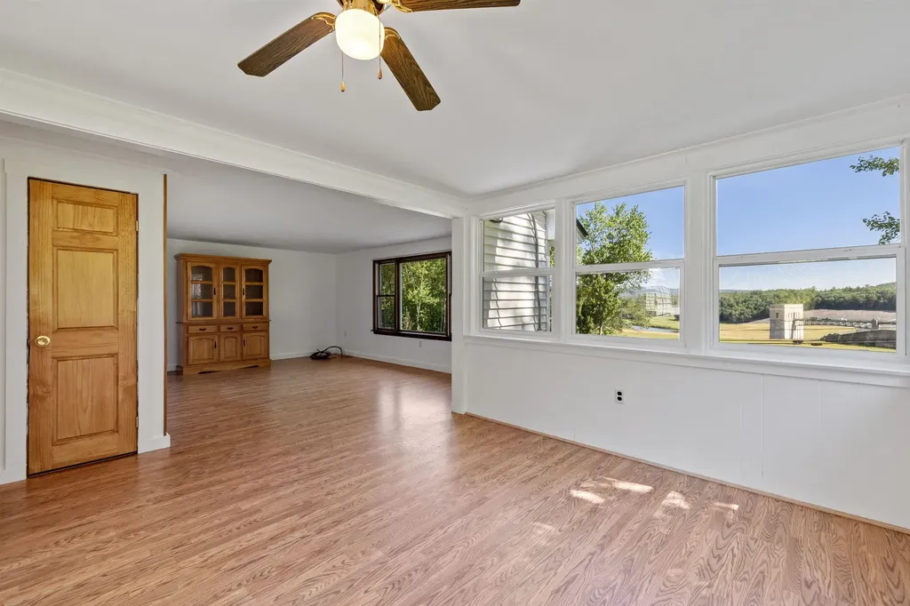 142 Hill Road Franklin NH 03235