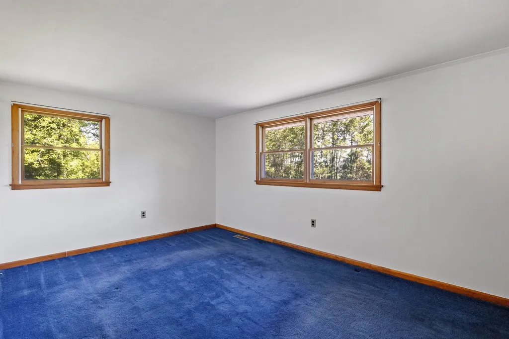 142 Hill Road Franklin NH 03235