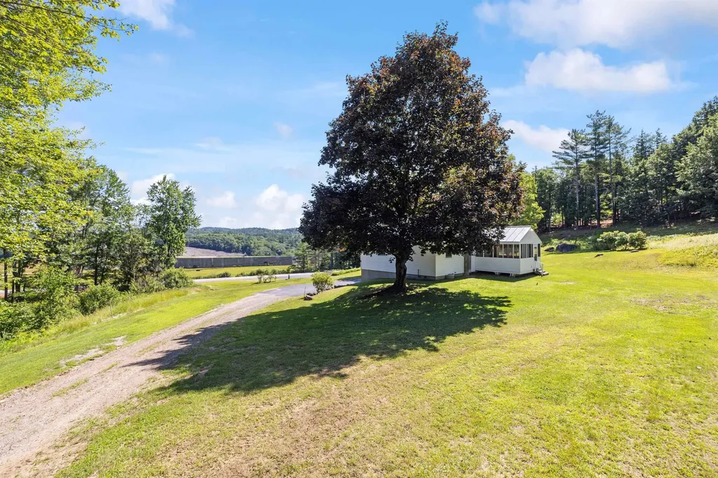 142 Hill Road Franklin NH 03235