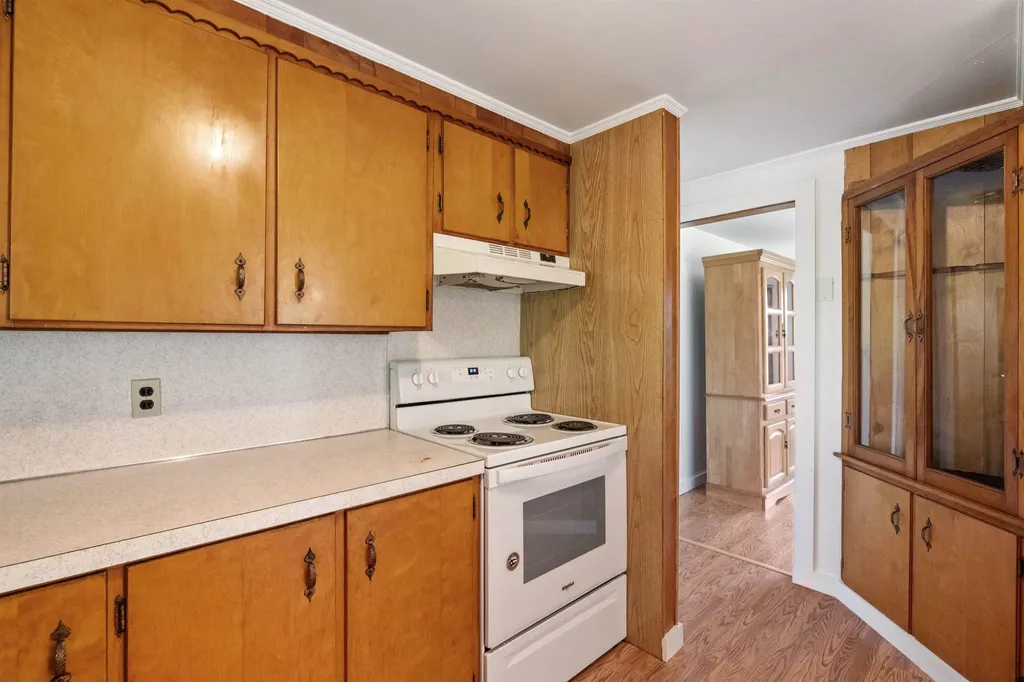 142 Hill Road Franklin NH 03235