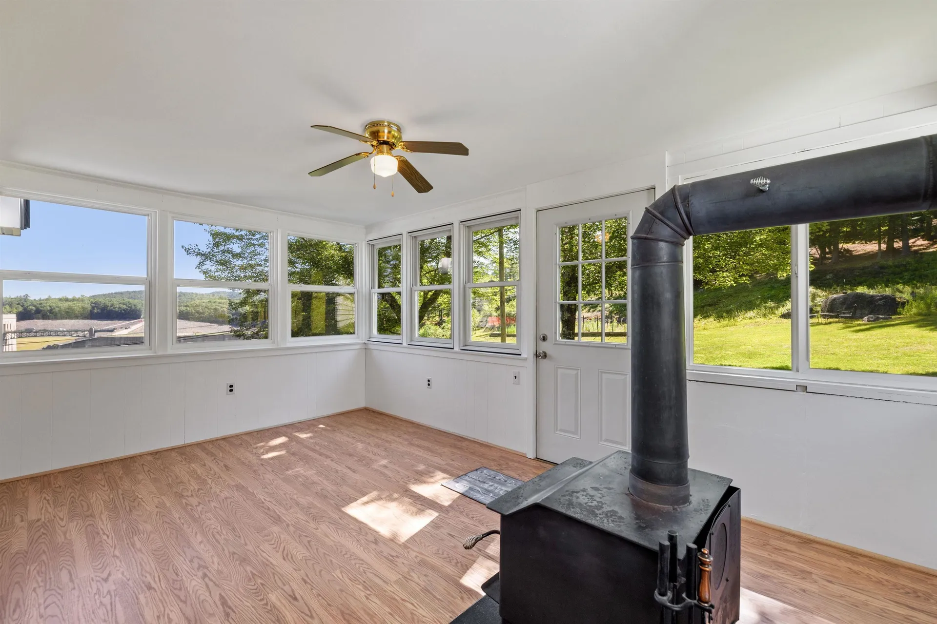 142 Hill Road Franklin NH 03235