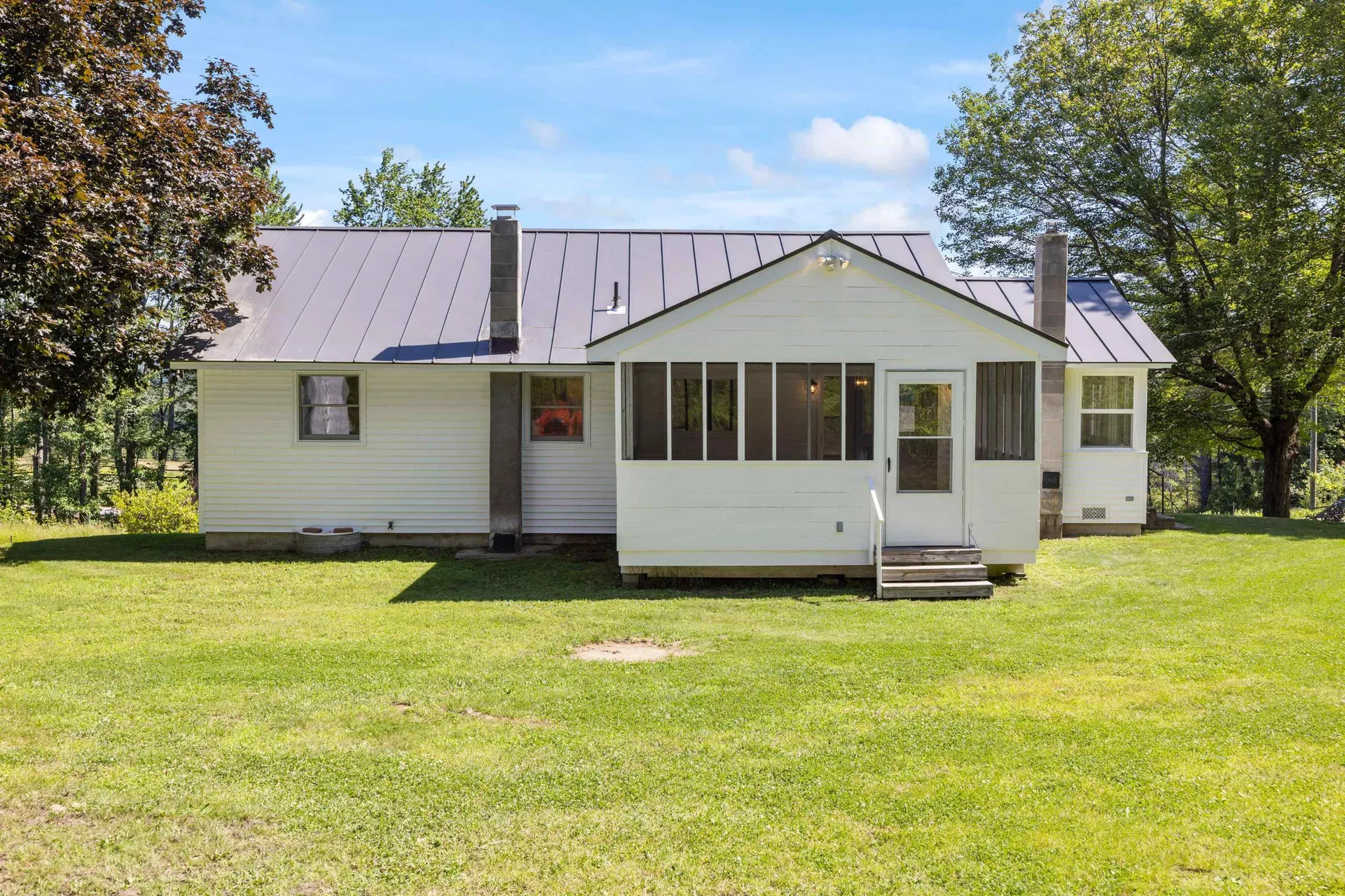 142 Hill Road Franklin NH 03235