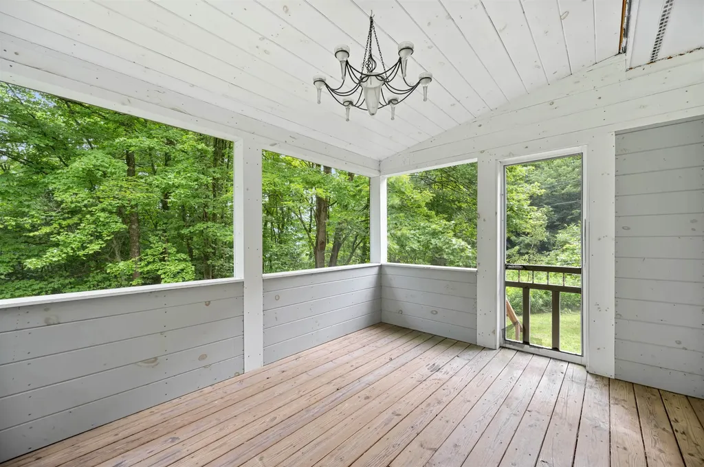 55 Turkey Hill Road Richmond VT 05477