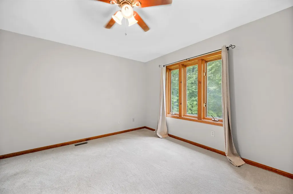 55 Turkey Hill Road Richmond VT 05477