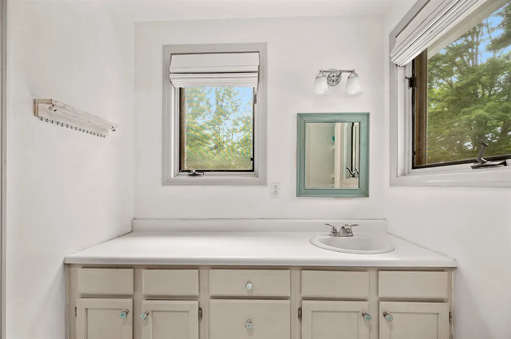 55 Turkey Hill Road Richmond VT 05477