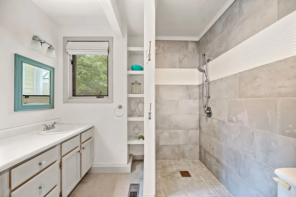 55 Turkey Hill Road Richmond VT 05477