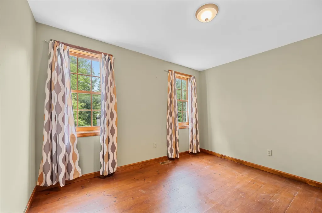 55 Turkey Hill Road Richmond VT 05477