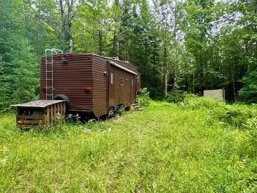 796 New Duck Pond Road Sheffield VT 05866