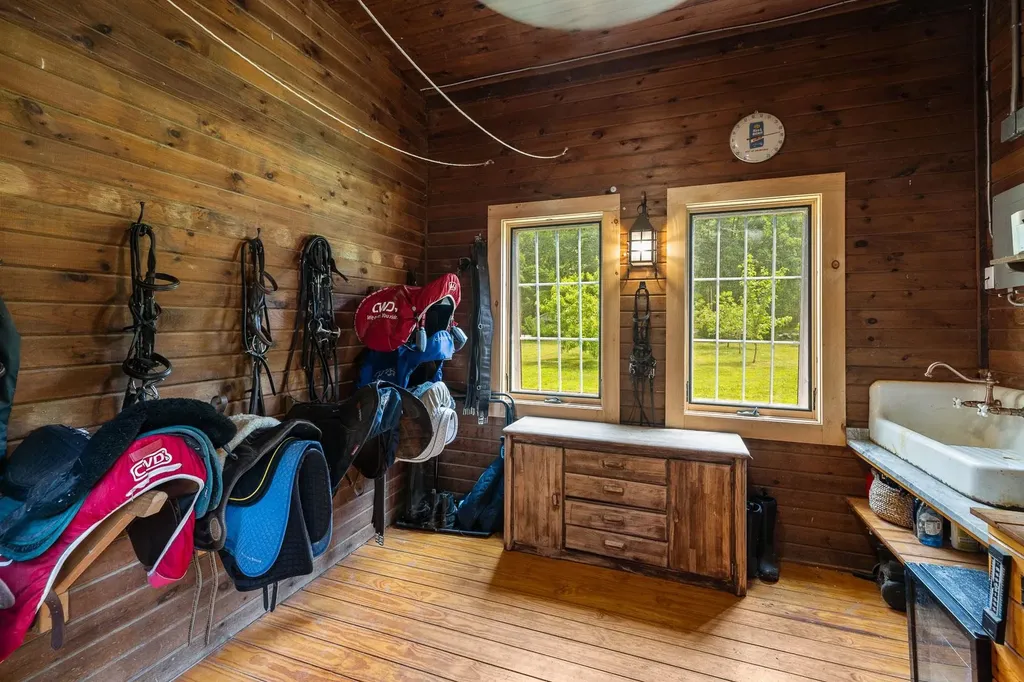 298 Exeter Road Hampton Falls NH 03844