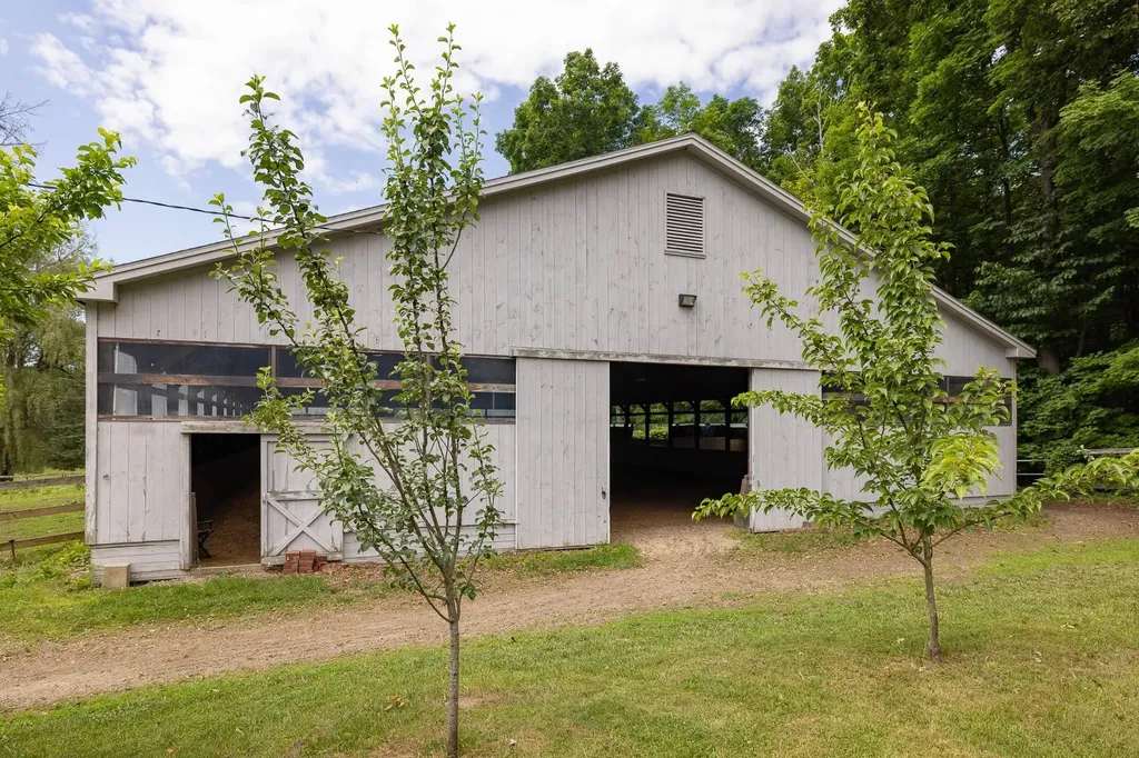 298 Exeter Road Hampton Falls NH 03844