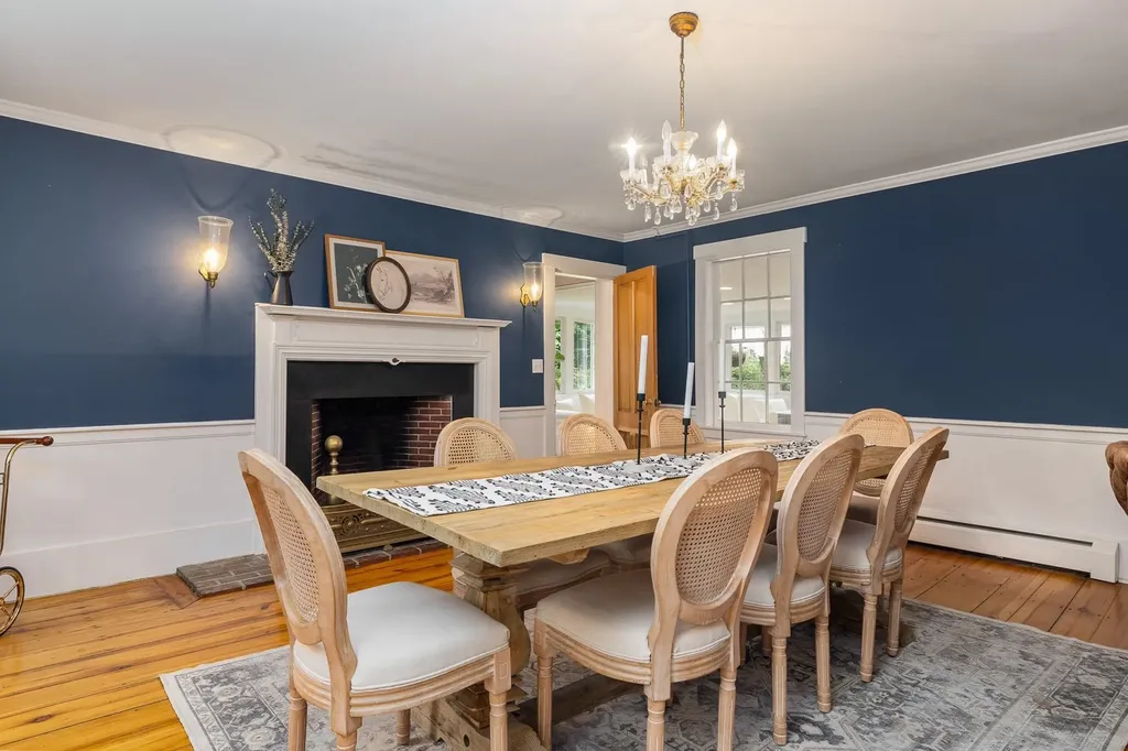 298 Exeter Road Hampton Falls NH 03844