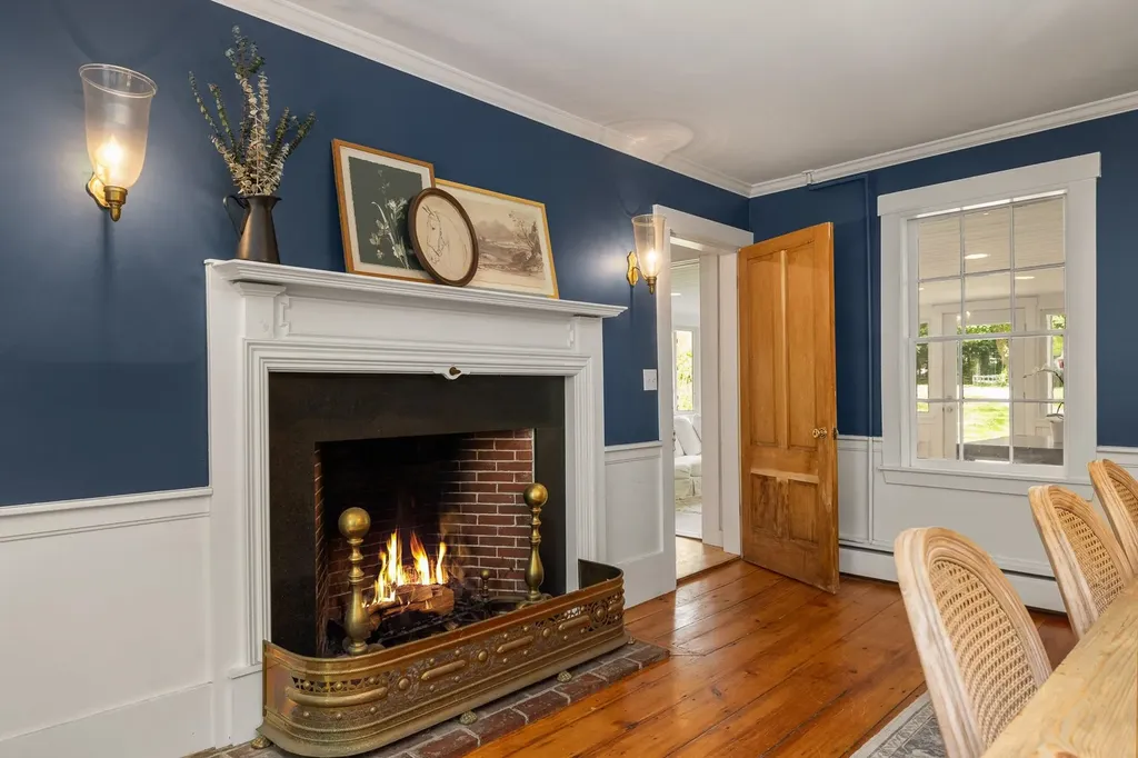 298 Exeter Road Hampton Falls NH 03844