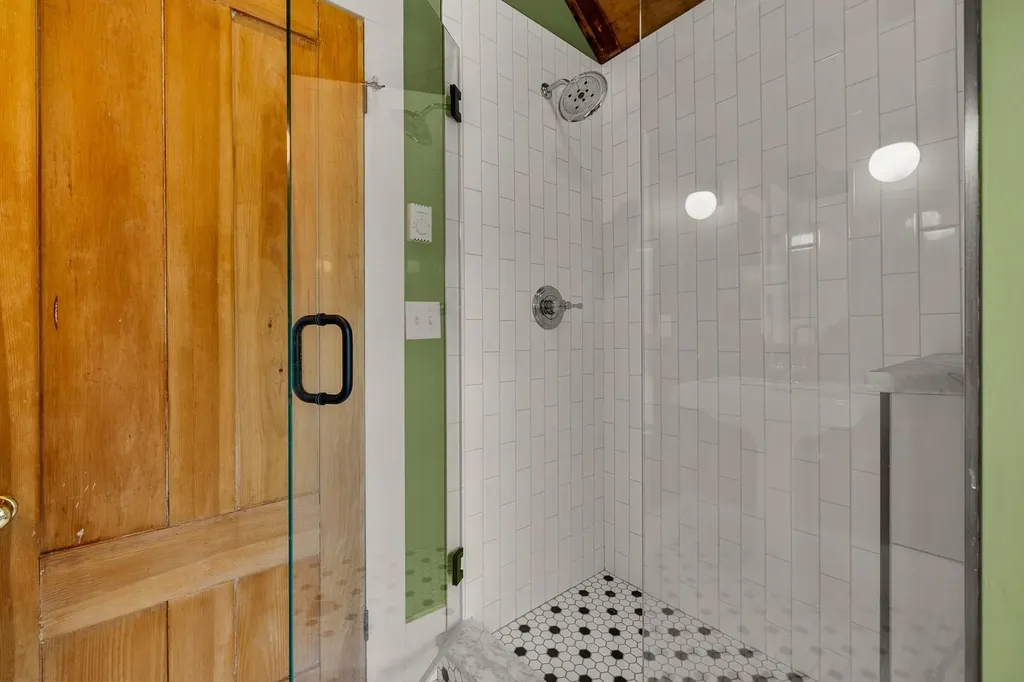 298 Exeter Road Hampton Falls NH 03844