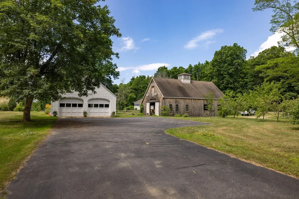 298 Exeter Road Hampton Falls NH 03844