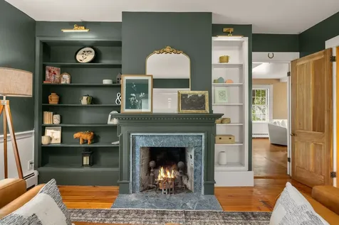 298 Exeter Road Hampton Falls NH 03844