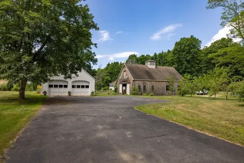 298 Exeter Road Hampton Falls NH 03844