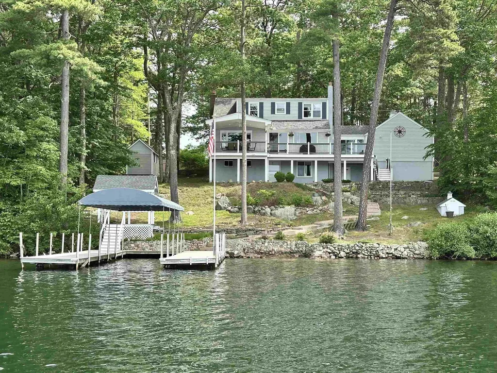 14 Governor Wentworth Highway Tuftonboro NH 03816