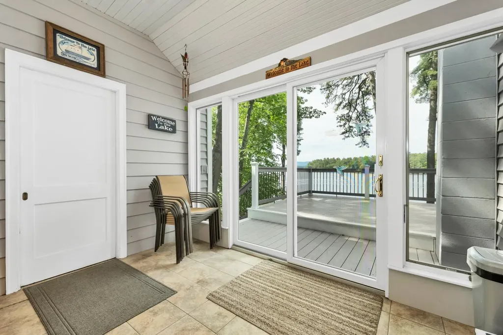 14 Governor Wentworth Highway Tuftonboro NH 03816