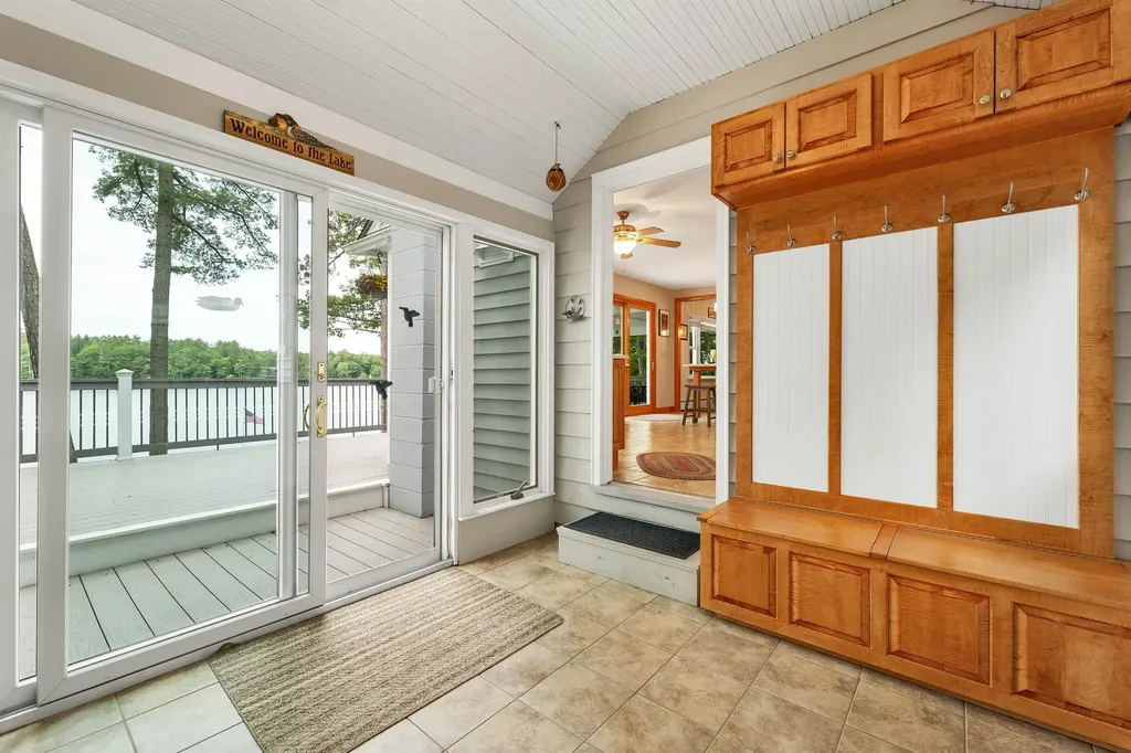 14 Governor Wentworth Highway Tuftonboro NH 03816