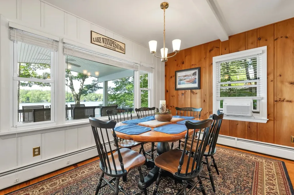 14 Governor Wentworth Highway Tuftonboro NH 03816