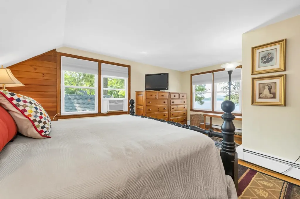 14 Governor Wentworth Highway Tuftonboro NH 03816