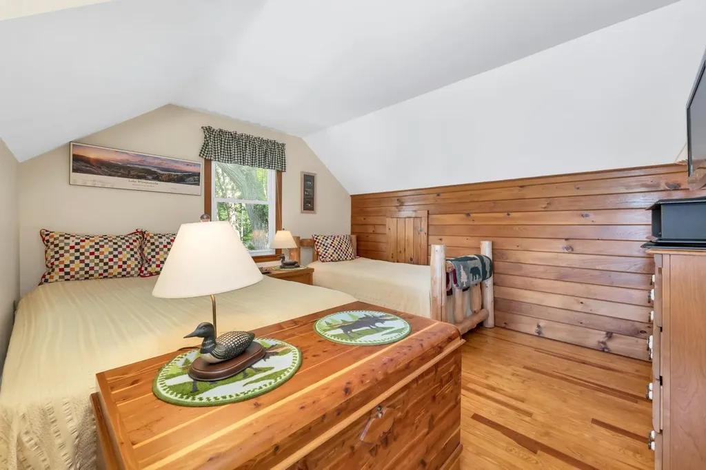 14 Governor Wentworth Highway Tuftonboro NH 03816