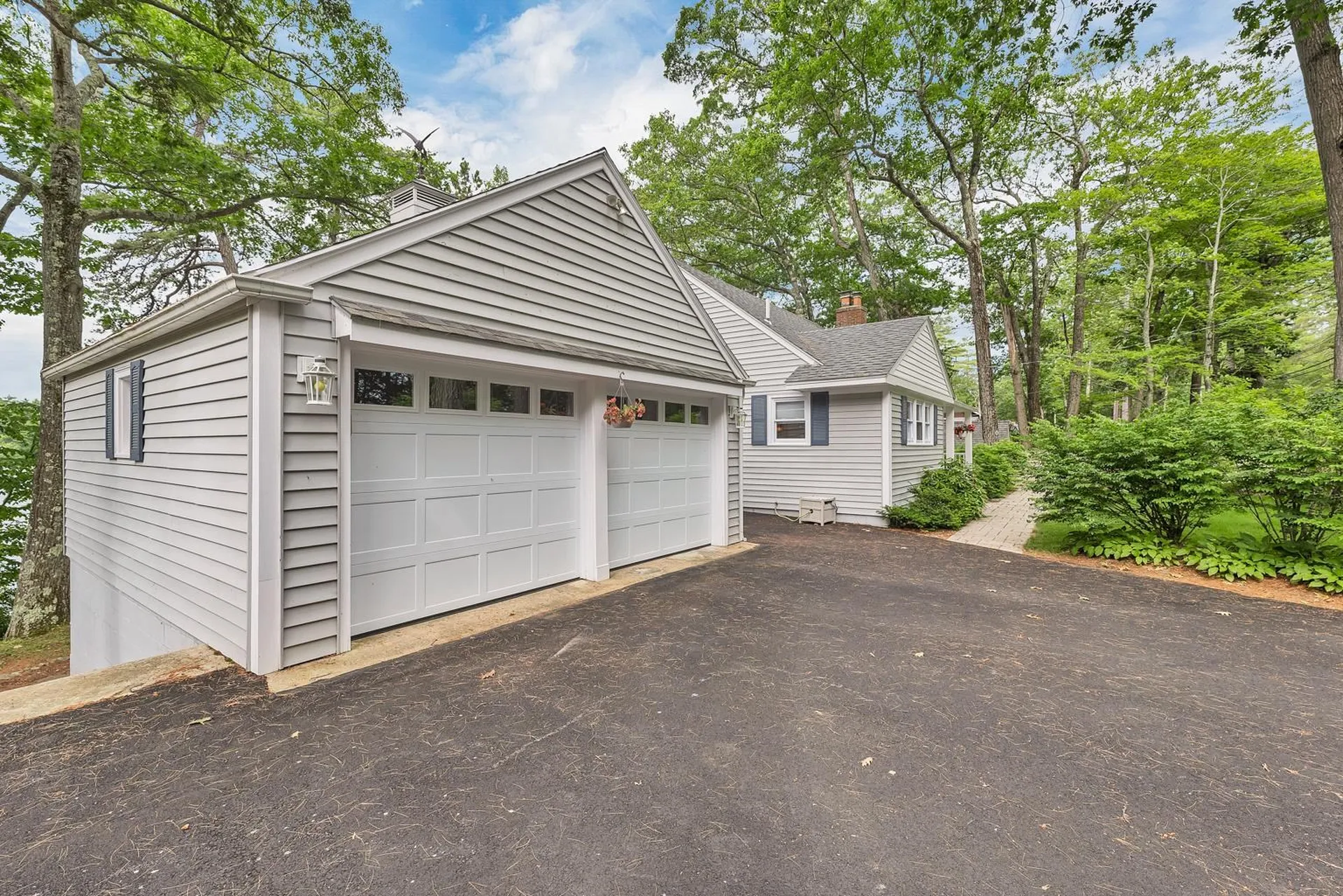 14 Governor Wentworth Highway Tuftonboro NH 03816