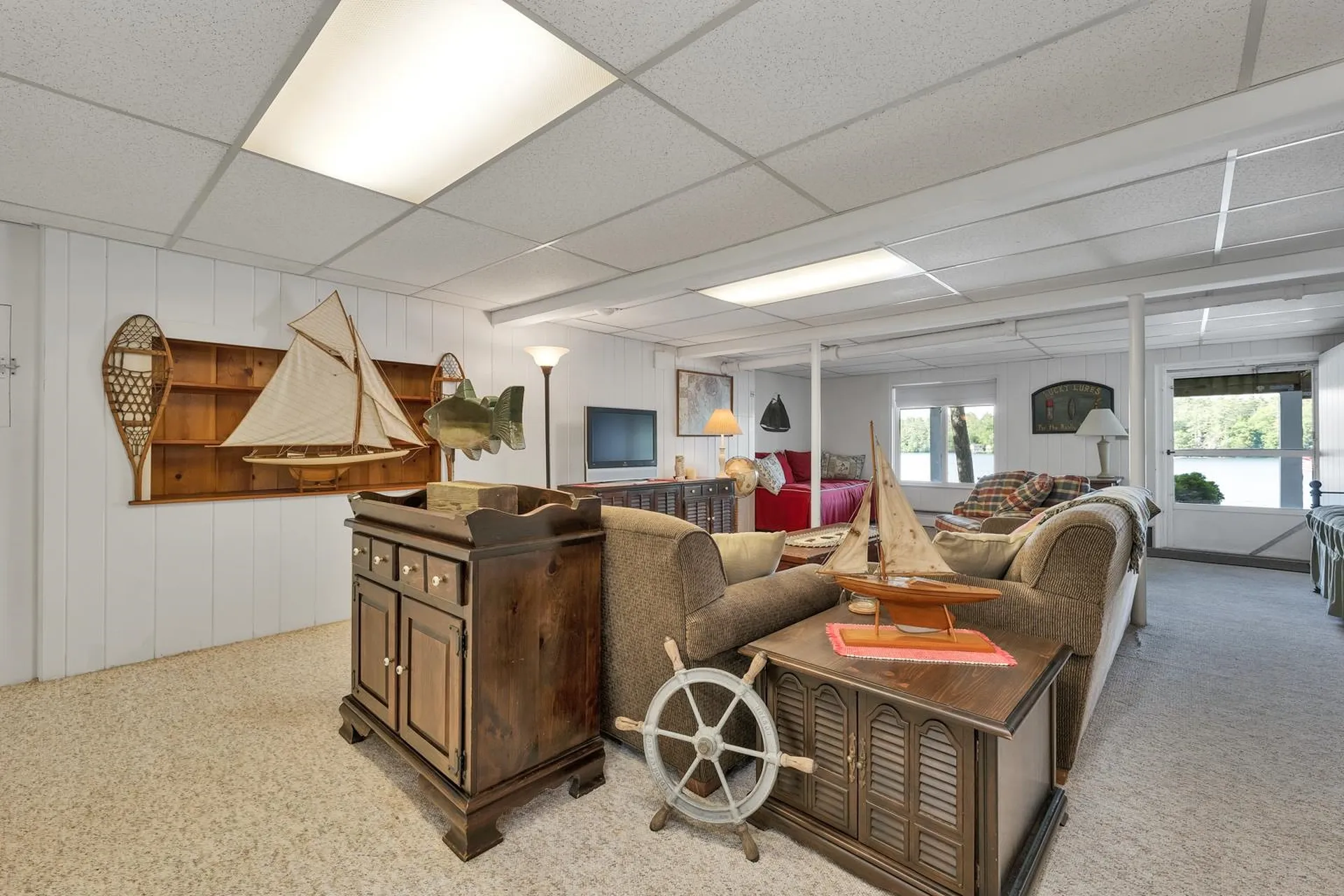 14 Governor Wentworth Highway Tuftonboro NH 03816