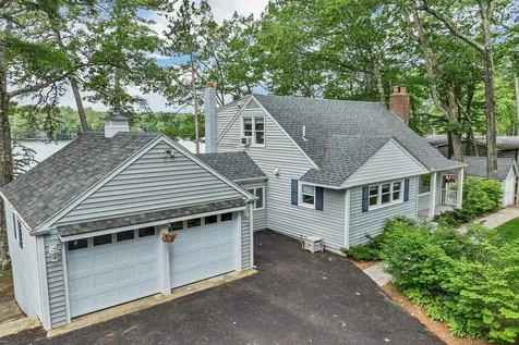 14 Governor Wentworth Highway Tuftonboro NH 03816