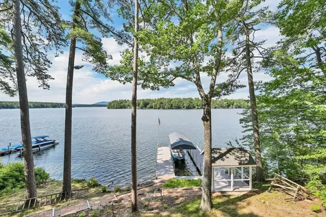14 Governor Wentworth Highway Tuftonboro NH 03816
