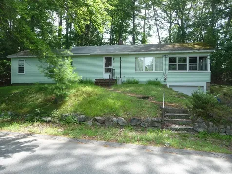 43 Hermit Road Manchester NH 03109
