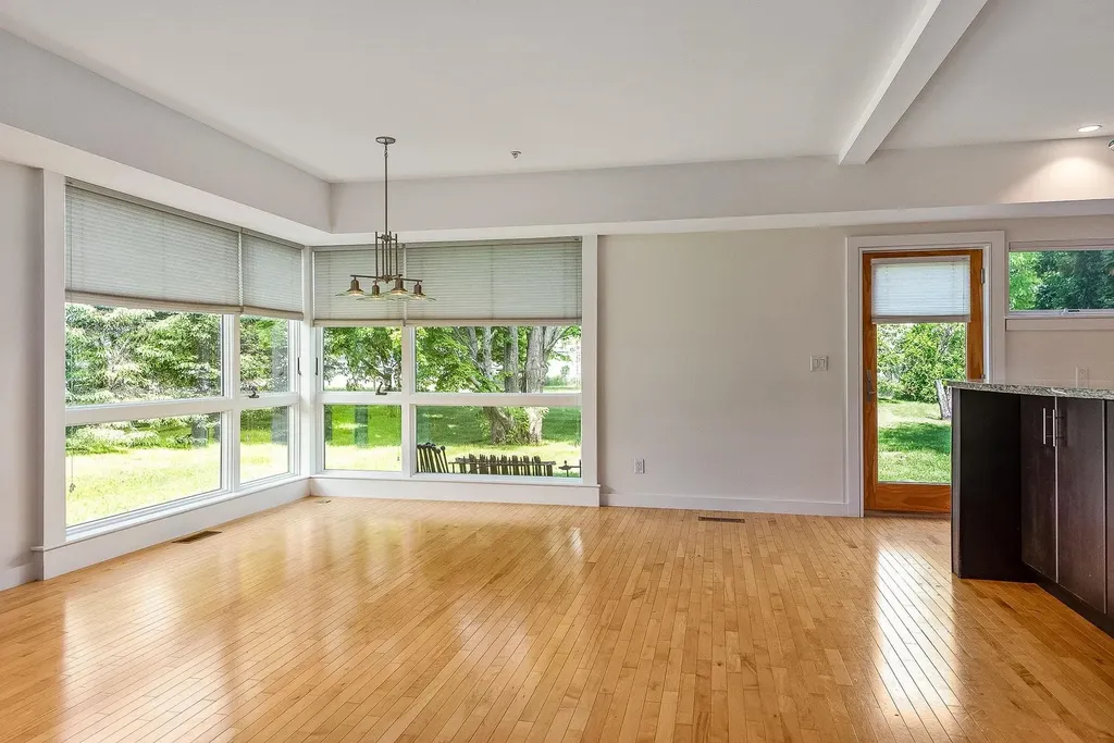 659 Dennett Street Portsmouth NH 03801