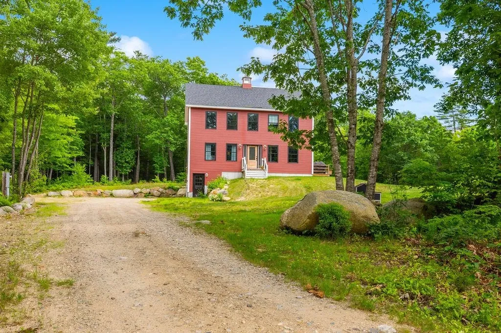 2 Prescott Road Sandwich NH 03227