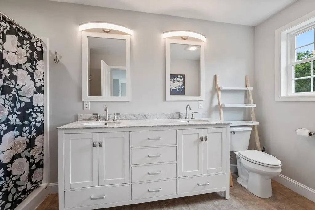 2 Prescott Road Sandwich NH 03227