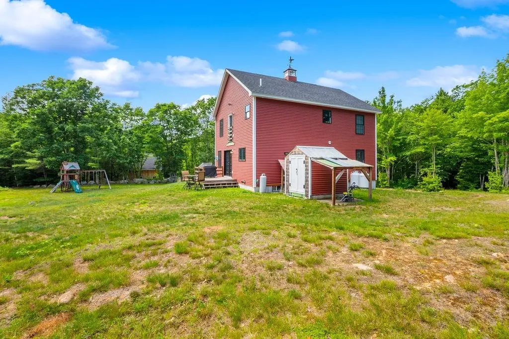 2 Prescott Road Sandwich NH 03227