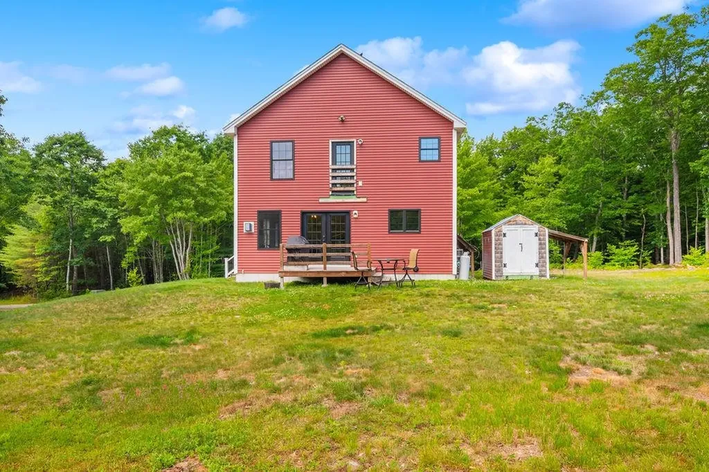 2 Prescott Road Sandwich NH 03227