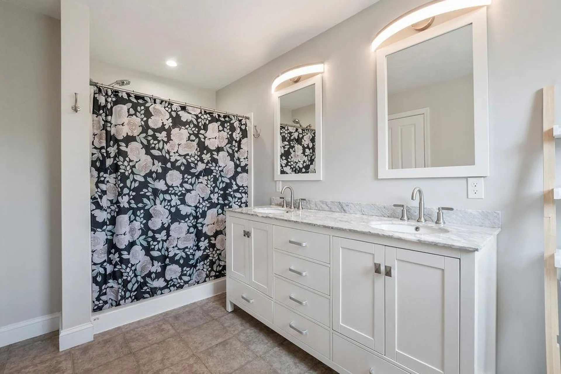 2 Prescott Road Sandwich NH 03227