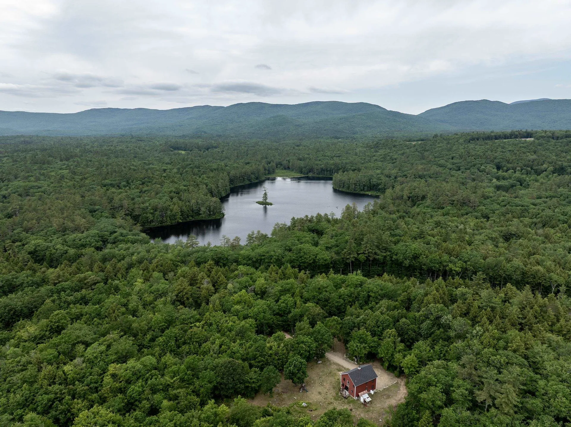 2 Prescott Road Sandwich NH 03227