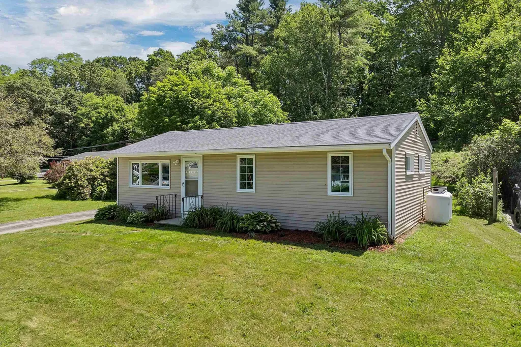 9 Cedarbrook Drive Dover NH 03820