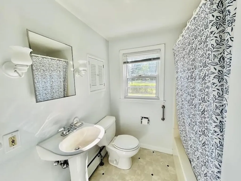 156 Abbott Road Concord NH 03303