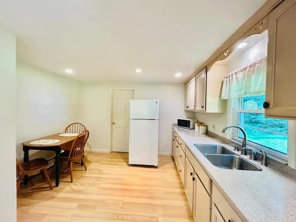 156 Abbott Road Concord NH 03303