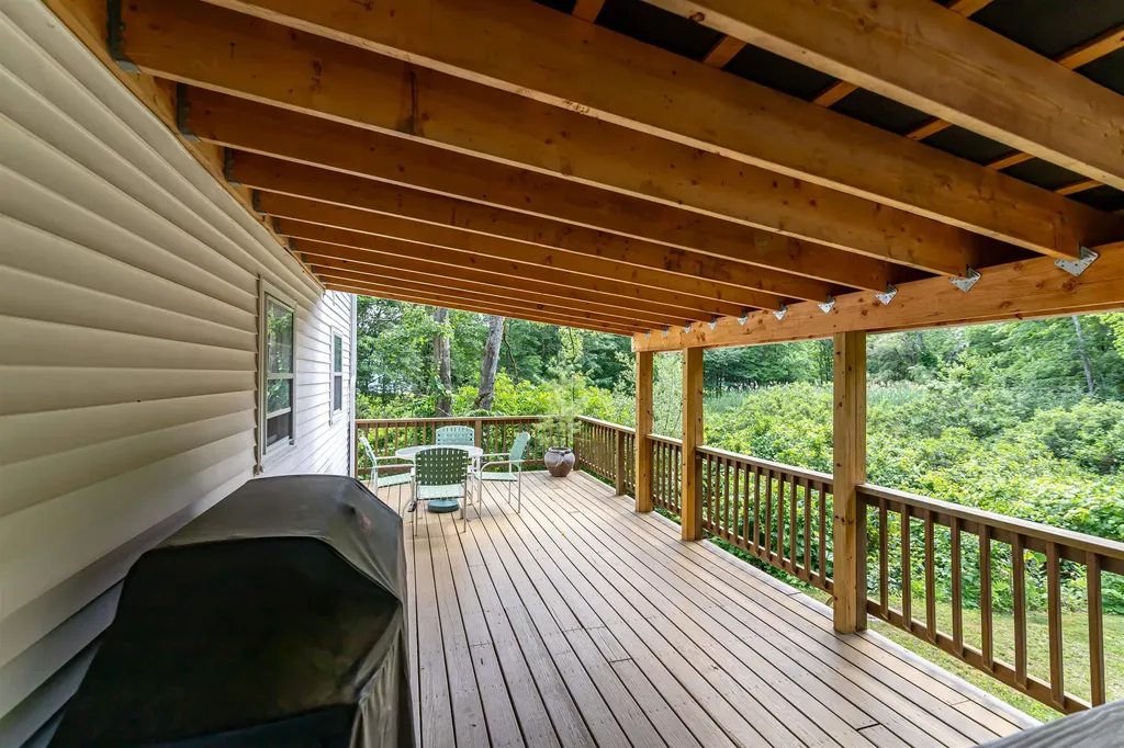 112 Morse Road Manchester NH 03104