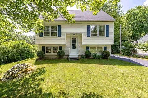 112 Morse Road Manchester NH 03104