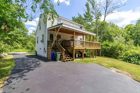 112 Morse Road Manchester NH 03104