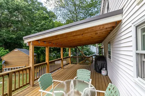 112 Morse Road Manchester NH 03104