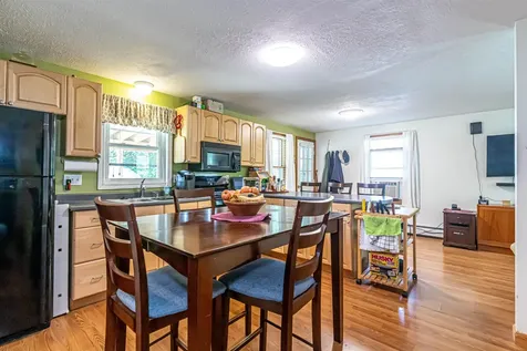 112 Morse Road Manchester NH 03104