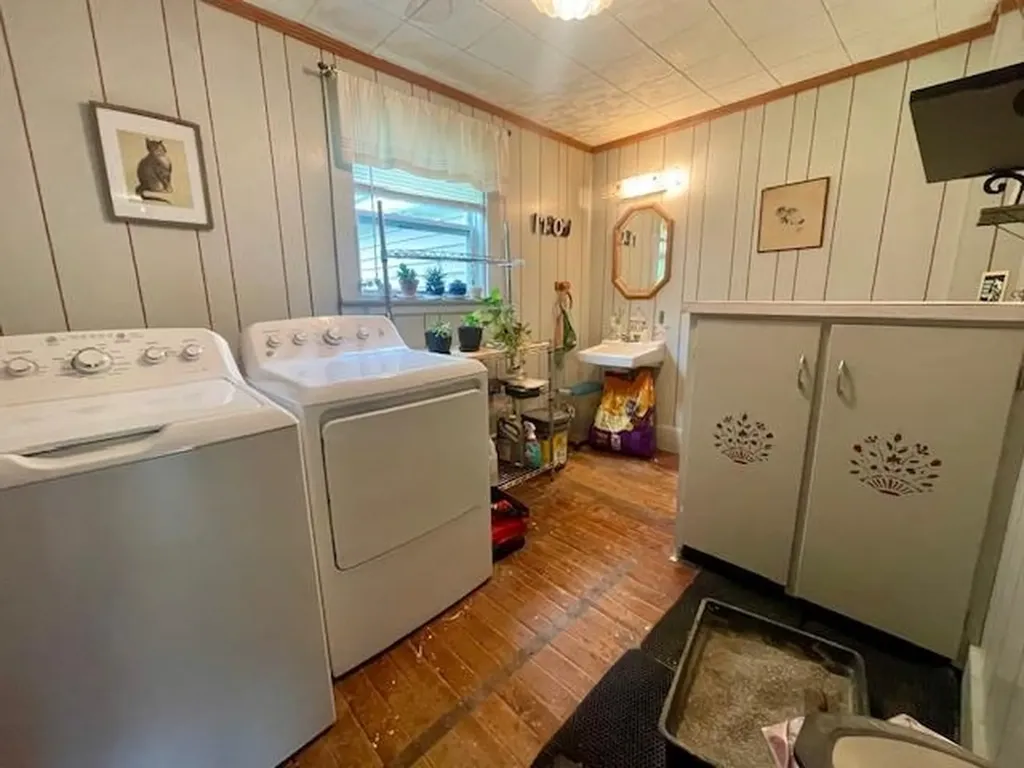 13 Jewel Street Gorham NH 03581