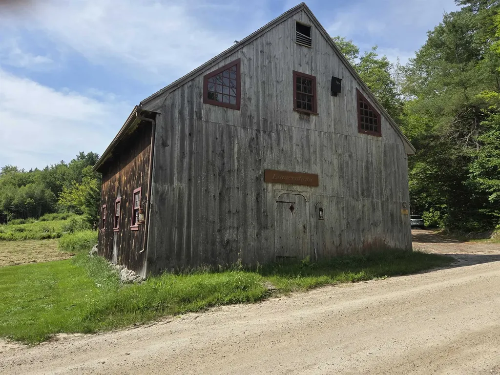 49 Pedrick Road Wilmot NH 03287