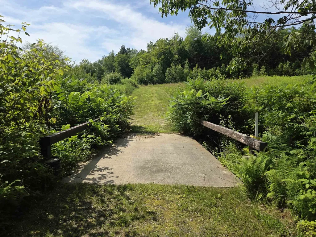 49 Pedrick Road Wilmot NH 03287