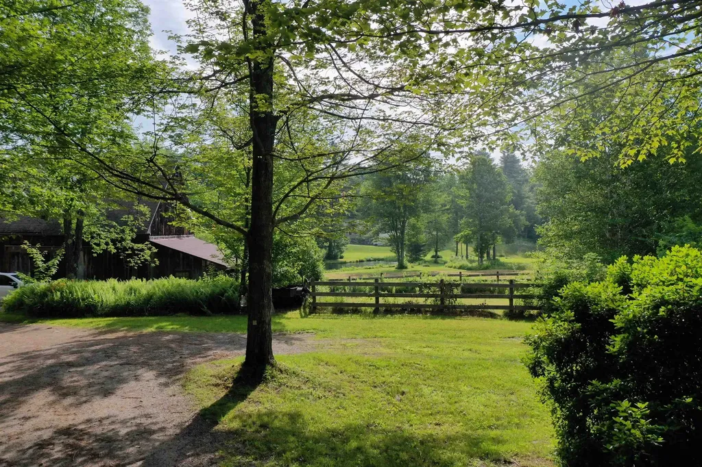 49 Pedrick Road Wilmot NH 03287